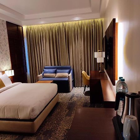 Hotel Peninsula 潘切库拉 外观 照片
