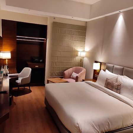 Hotel Peninsula 潘切库拉 外观 照片