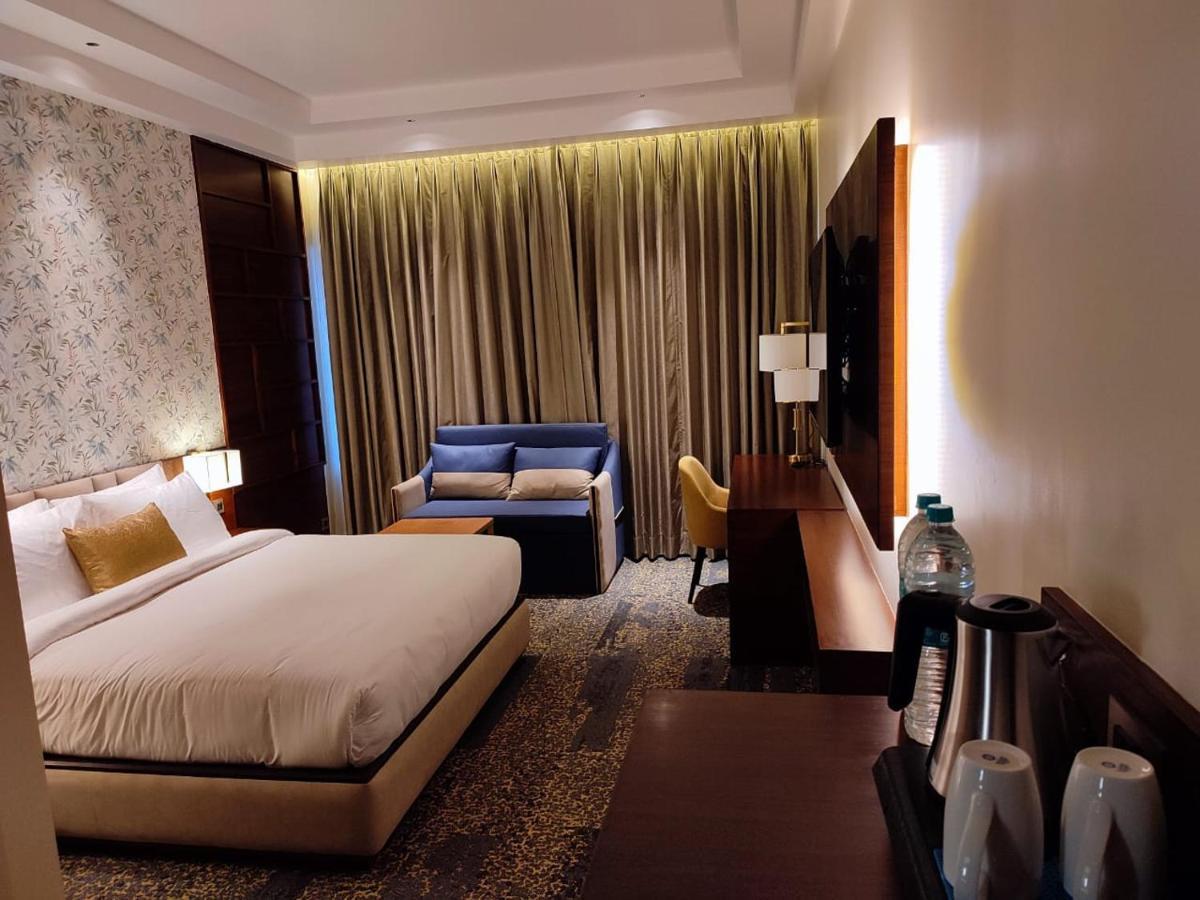 Hotel Peninsula 潘切库拉 外观 照片